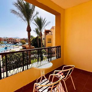 Deluxe Double Room Pool View